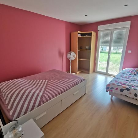 Chambres D'Hotes Chez Manon Sampans Екстериор снимка